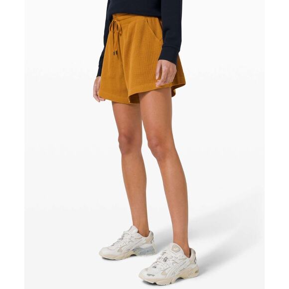 (4) $68 Lululemon Mellow In High-Rise Short 5" *Waffle Spiced Bronze - Picture 2 of 7